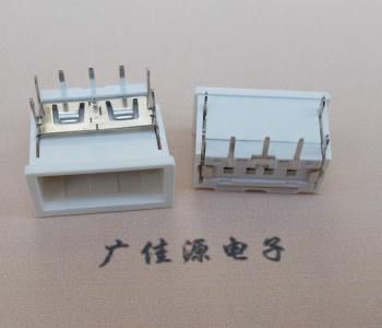 企石镇USB接口2.0连接器.3p端子加护套防尘母座